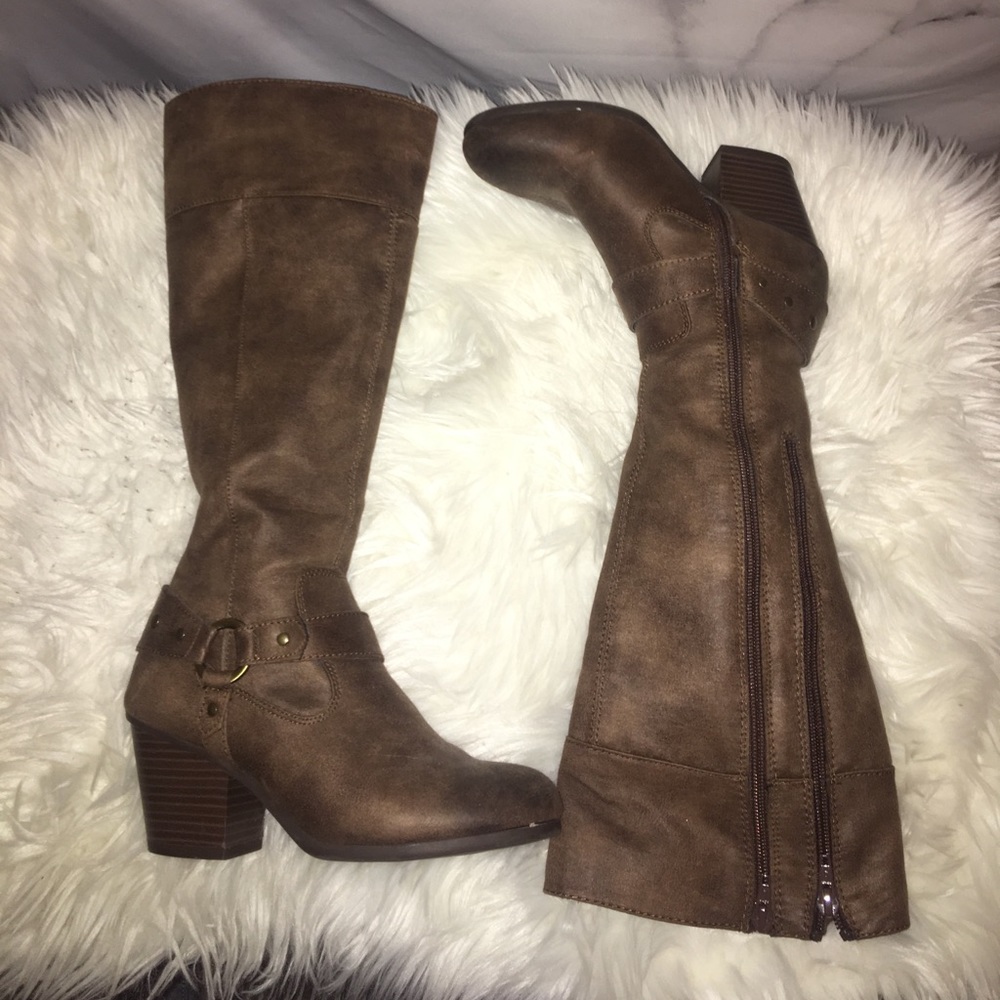 Heeled Brown Riding Boot - Picture 2 of 7